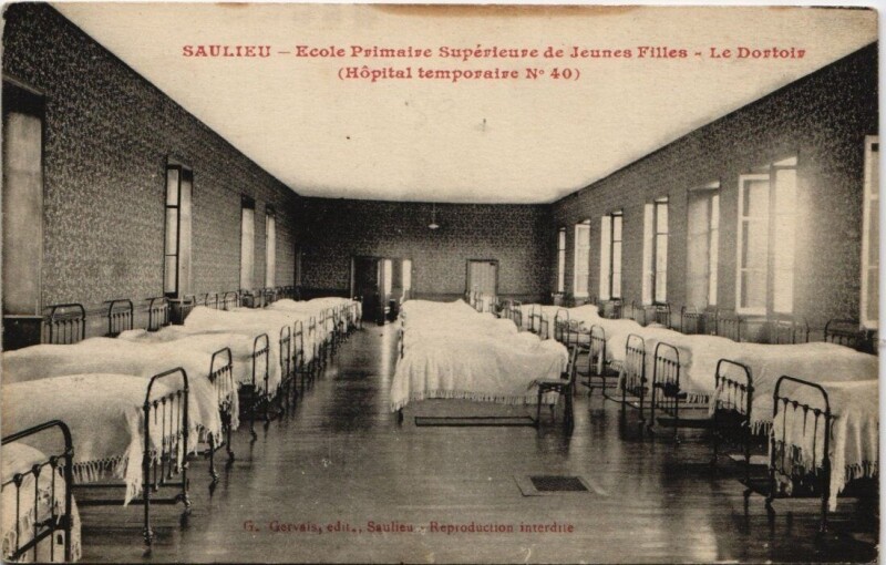 Carte postale ancienne Saulieu - Ecole le dortoir hopital temporaire à Saulieu