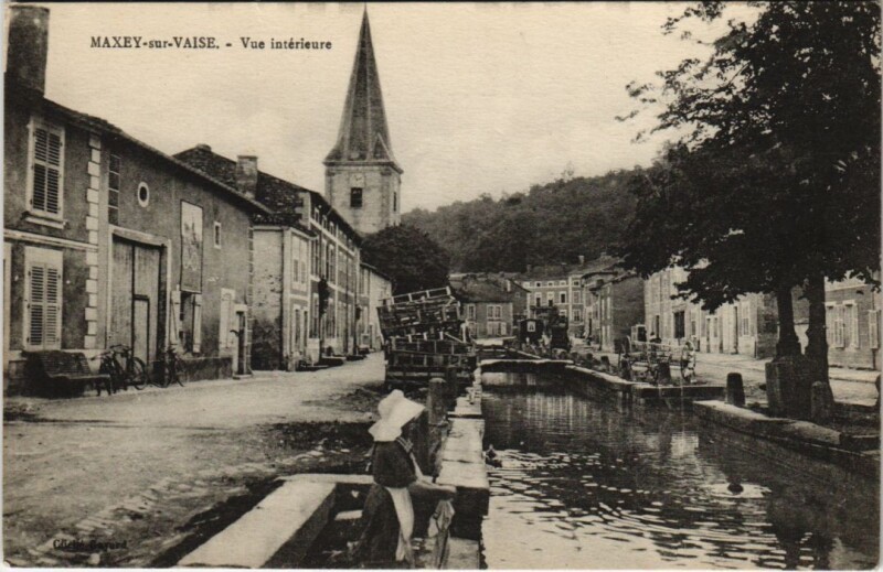 Carte postale ancienne Maxey-sur-Vaise - Vue intérieure à Maxey-sur-Vaise