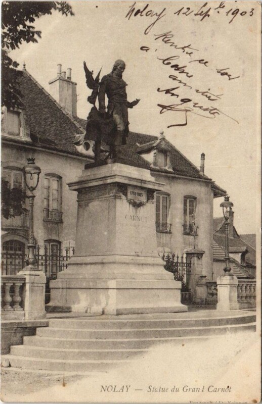 Carte postale ancienne Nolay - Statue du Grand Carnot à Nolay