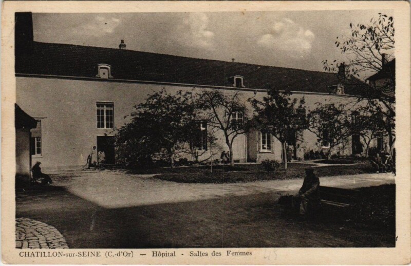 Carte postale ancienne Chatillon-sur-Seine - Hopital salle des femmes à Châtillon-sur-Seine