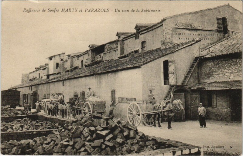 Carte postale ancienne Raffinerie de Soufre Marty et Parazols - Un coin de la Sublimerie