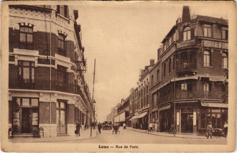 Carte postale ancienne Lens-Rue de Paris