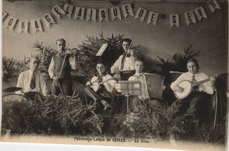 Carte postale ancienne Patronage Laique de Sevres - Le Jazz