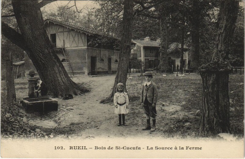 Carte postale ancienne Rueil - Bois de Saint-Cucufa La Source á la Ferme
