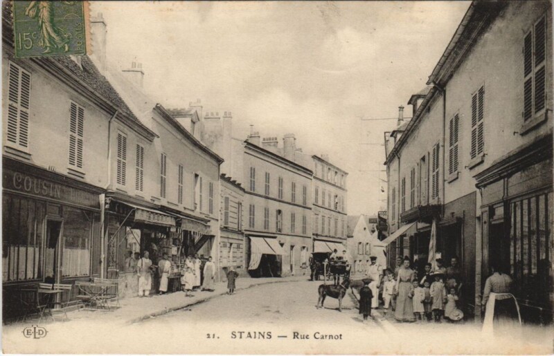 Carte postale ancienne Stains - Rue Carnot à Stains
