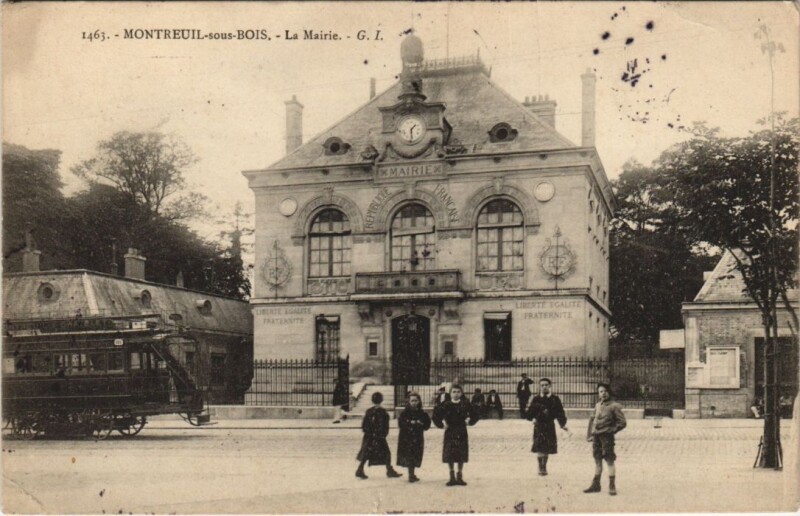 Carte postale ancienne Montreuil-sous-Bois - La Mairie à Montreuil