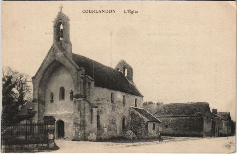 Carte postale ancienne Courlandon - L'Eglise à Courlandon