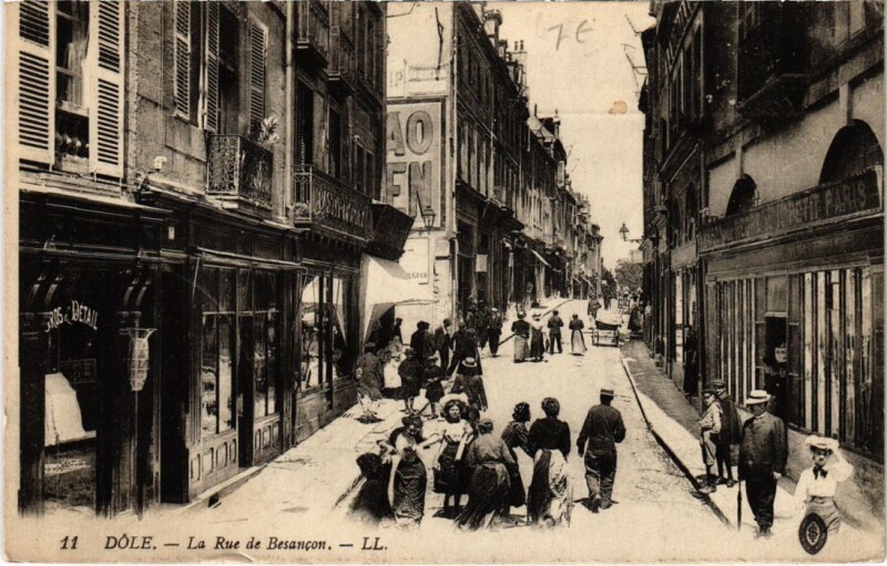 Carte postale ancienne Dole- La Rue de Besancon France