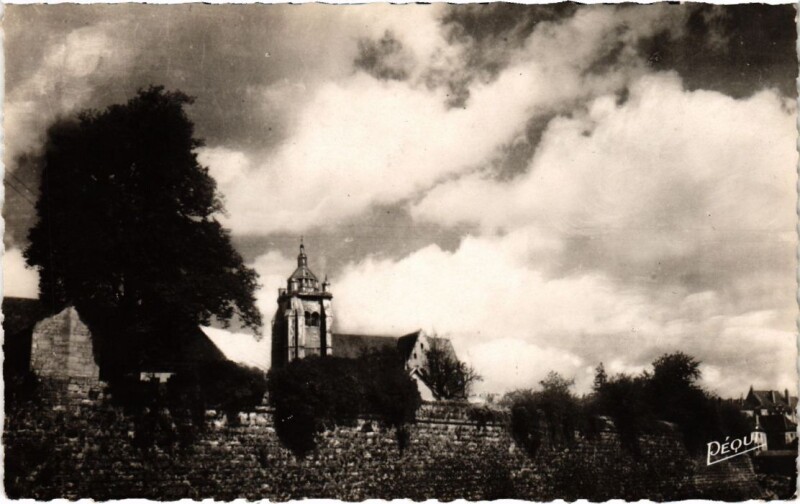 Carte postale ancienne Dole- Le Bastion de la Charite France