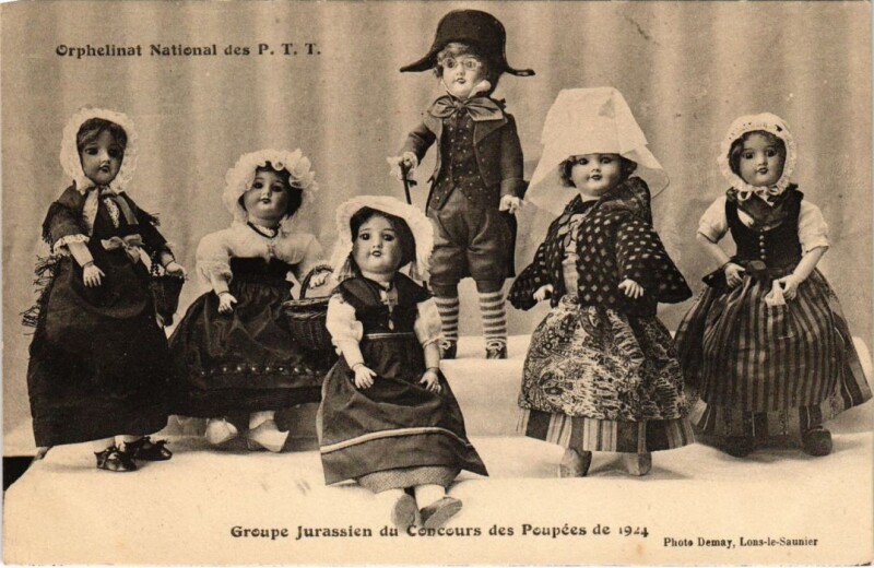 Carte postale ancienne Lons le Saunier- Groupe Jurassien de Concours des Poupees France à Lons-le-Saunier