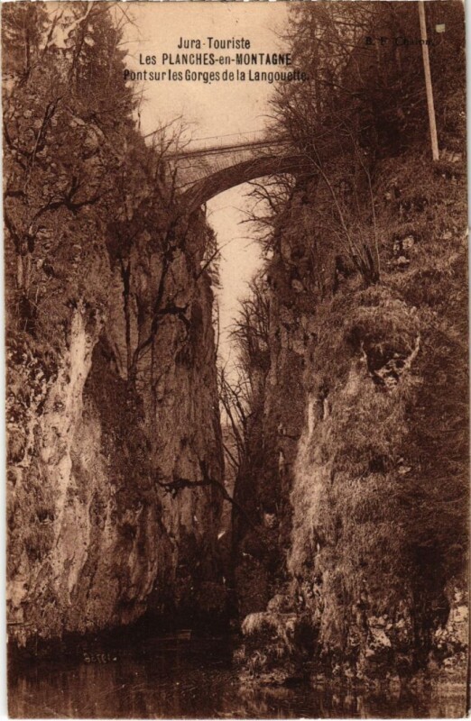 Carte postale ancienne Les Plaches en Montagne- Pont sur les Gorges France