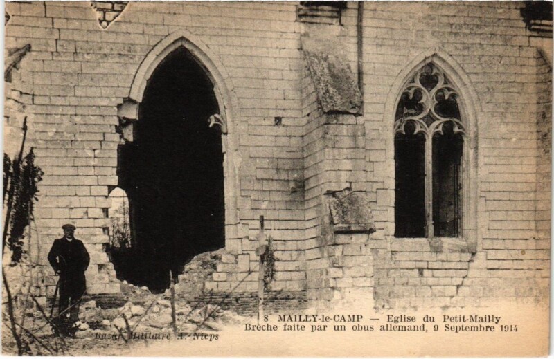 Carte postale ancienne Camp-de-Mailly - Eglise du Petit Mailly trou