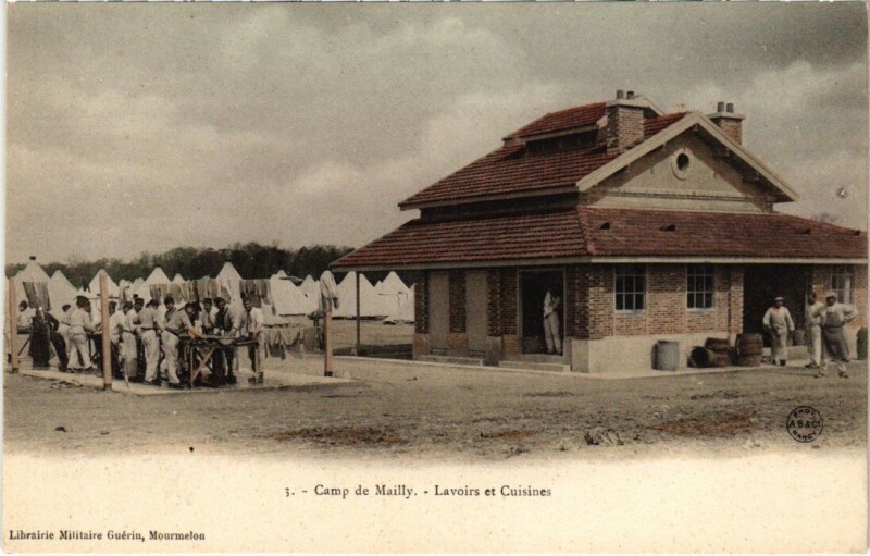 Carte postale ancienne Camp-de-Mailly - Lavoirs et Cuisines