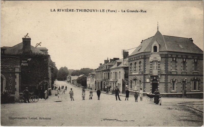 Carte postale ancienne La Riviere-Thibouville - La Grande-Rue à Thibouville