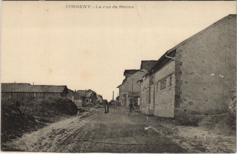 Carte postale ancienne Corbeny - La Rue de Reims à Corbeny