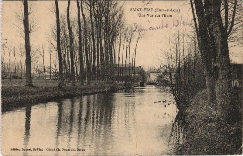 Carte postale ancienne Saint-Piat - Une Vue sur l'Eure à Saint-Piat