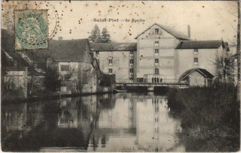 Carte postale ancienne Saint-Piat - Le Moulin à Saint-Piat