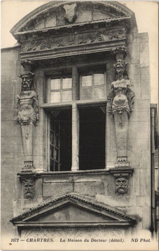 Carte postale ancienne Chartres - La Maison du Docteur (détail) à Chartres