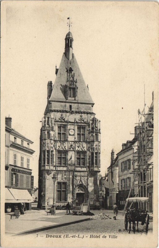 Carte postale ancienne Dreux - Hotel de Ville à Dreux