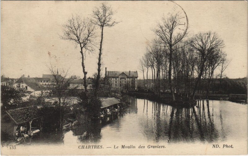 Carte postale ancienne Chartres - Le Moulin des Graviers à Chartres