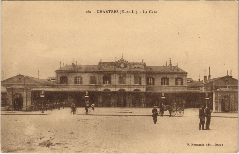 Carte postale ancienne Chartres - La Gare à Chartres