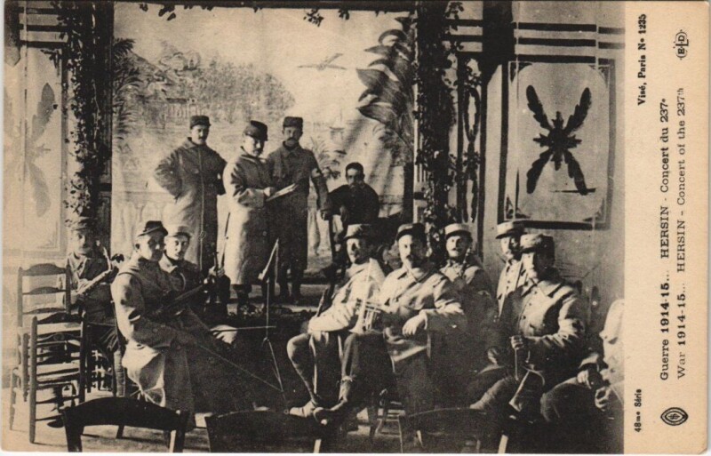 Carte postale ancienne Guerre 1914-15 Hersin-Concert du 237