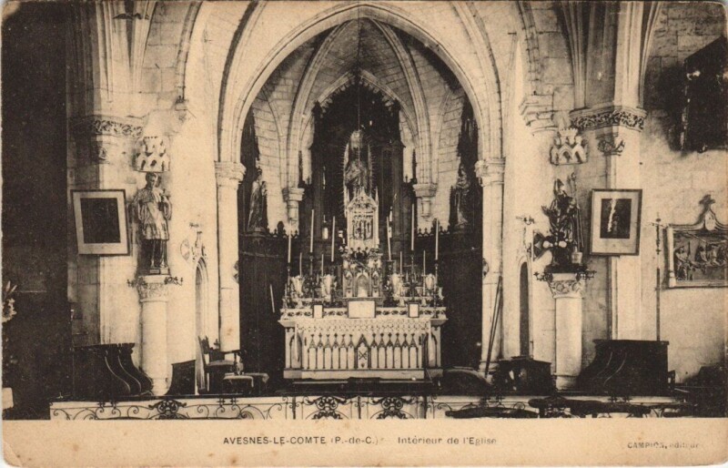Carte postale ancienne Avesnes-le-Comte - Interieur de l'Eglise à Avesnes-le-Comte