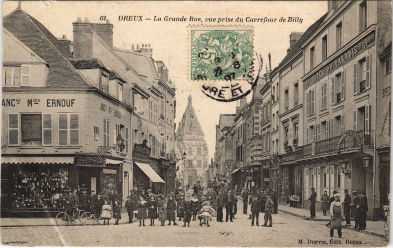 Carte postale ancienne Dreux - La Grande Rue Vue prise du Carrefour de Billy à Dreux
