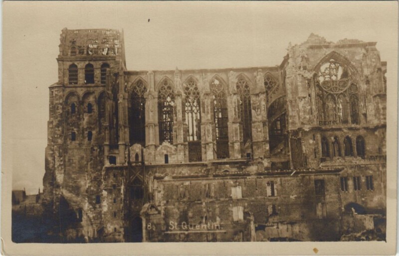 Carte postale ancienne Saint Quentin- Kathedrale France à Saint-Quentin