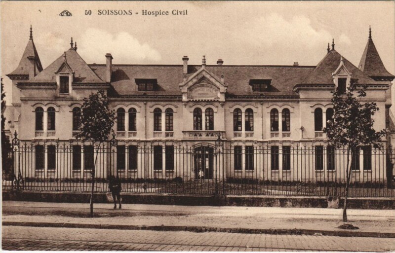 Carte postale ancienne Soissons- Hospice Civil France à Soissons