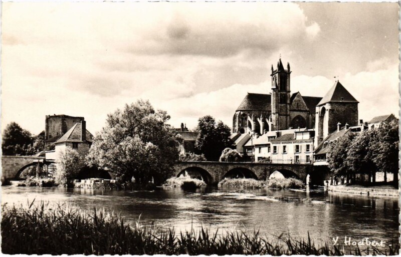 Carte postale ancienne Moret sur Loing vue generale