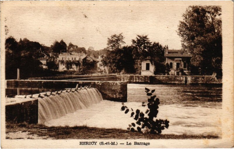 Carte postale ancienne Hericy Le Barrage