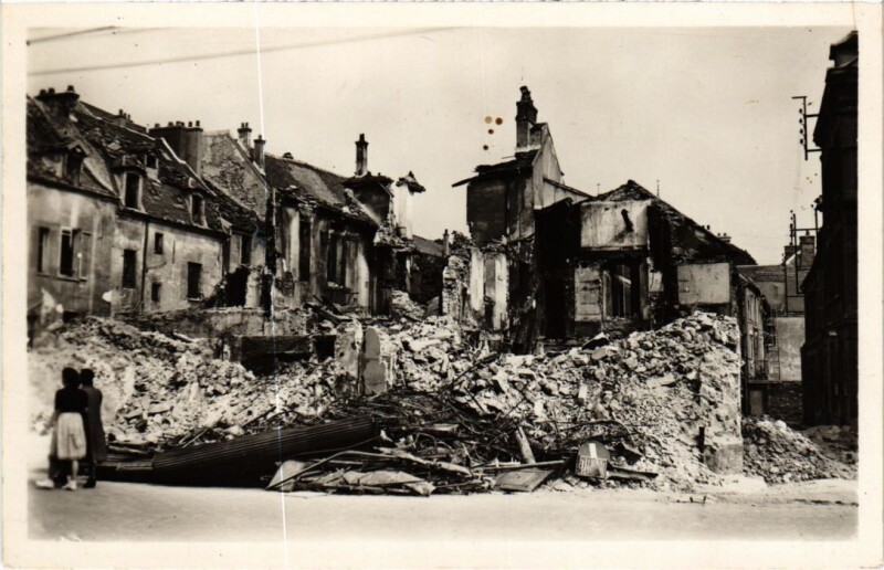 Carte postale ancienne Melun Grande Rue Saint-Etienne - Les Ruines à Melun