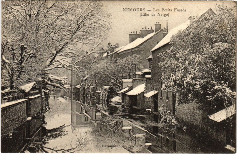 Carte postale ancienne Nemours Les Petits Fosses - Effet de Neige à Nemours