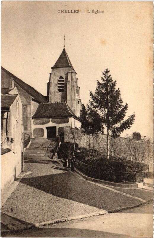 Carte postale ancienne Chelles L'Eglise à Chelles