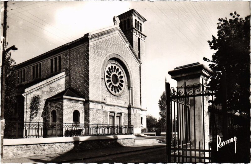 Carte postale ancienne Vaires-sur-Marne L'Eglise à Vaires-sur-Marne