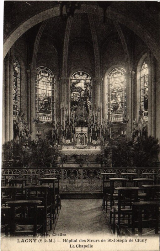 Carte postale ancienne Lagny-sur-Marne Hopital des Soeurs de Saint-Joseph de Cluny Chapelle à Lagny-sur-Marne