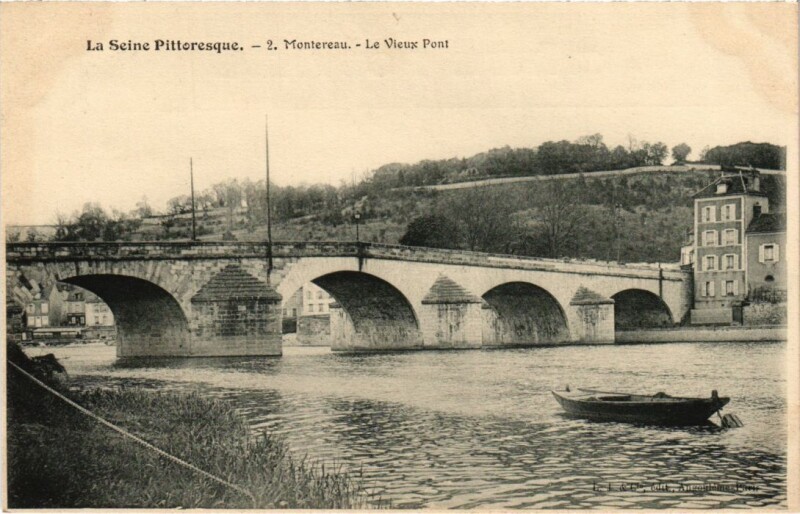 Carte postale ancienne Montereau Le Vieux Pont
