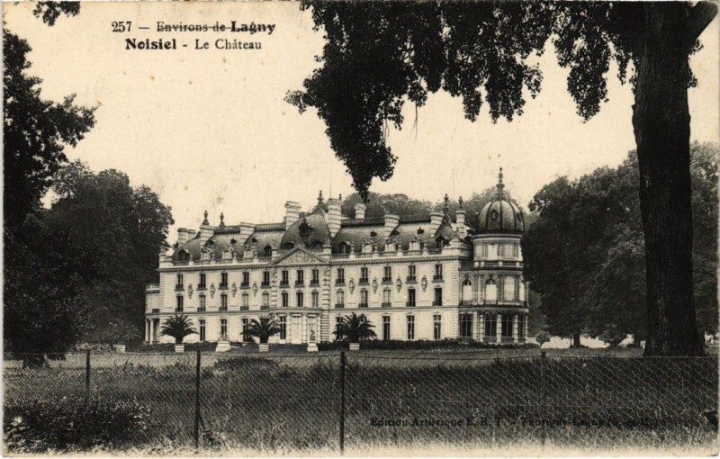Carte postale ancienne Noisiel Le Chateau à Noisiel