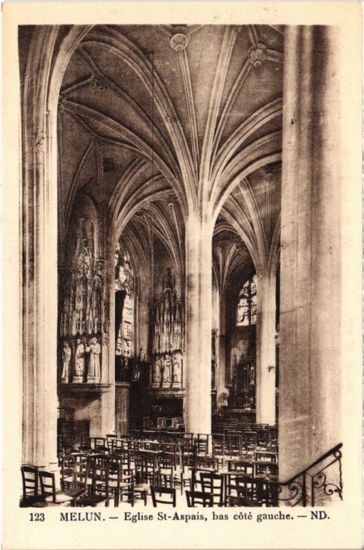 Carte postale ancienne Melun Eglise Saint-Aspais - Bas Cote Gauche à Melun