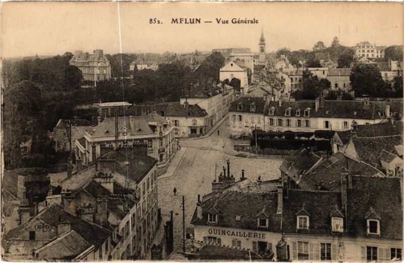 Carte postale ancienne Melun Vue Generale à Melun