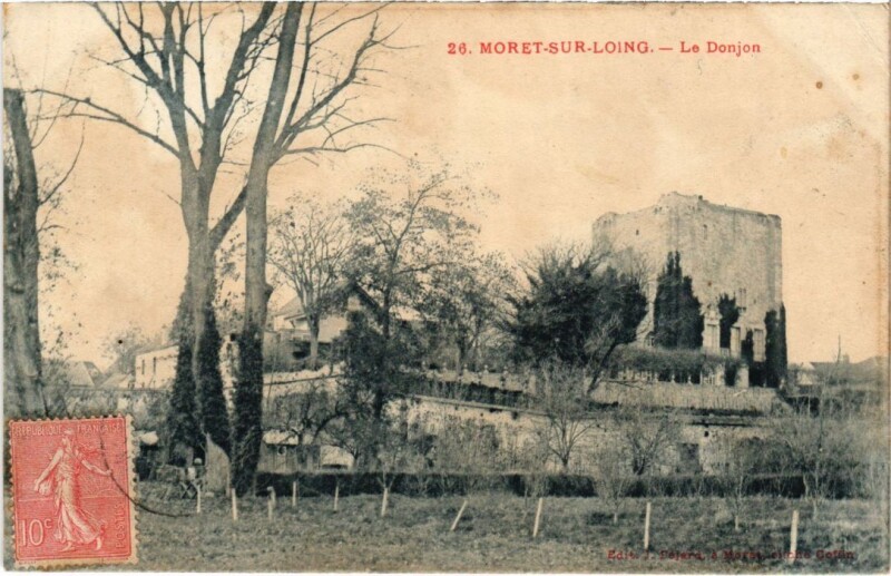 Carte postale ancienne Moret-sur-Loing Le Donjon