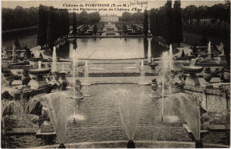Carte postale ancienne Pomponne Chateau - Perspective des Parterres à Pomponne