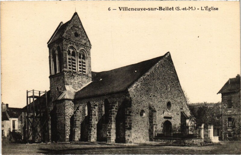 Carte postale ancienne Villeneuve-sur-Bellot L'Eglise à Bellot