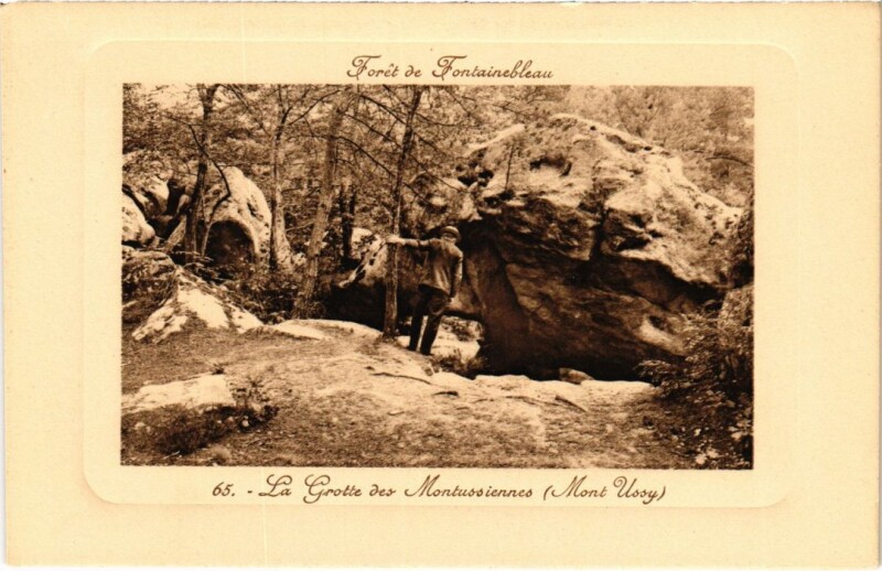 Carte postale ancienne Foret de Fontainebleau - La Grotte des Montussiennes à Fontainebleau