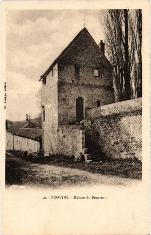 Carte postale ancienne Provins Maison du Bourreau à Provins