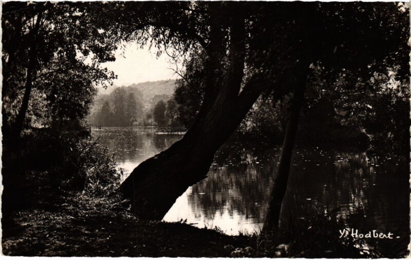 Carte postale ancienne Souppes sur Loing un bon coin de peche à Souppes-sur-Loing