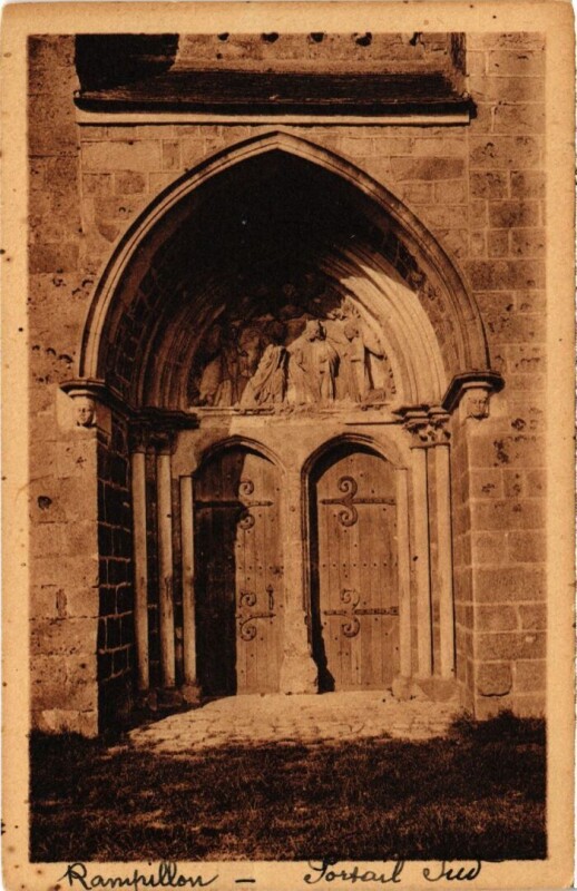 Carte postale ancienne Rampillon Eglise - Portail à Rampillon