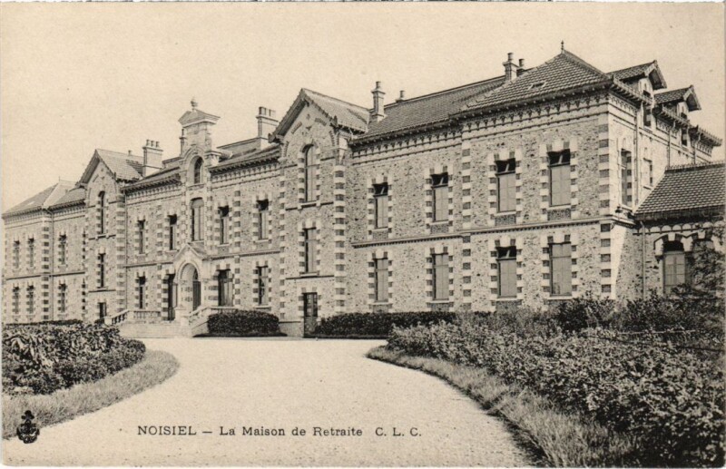 Carte postale ancienne Noisiel La Maison de retraite à Noisiel