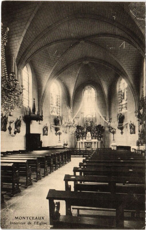 Carte postale ancienne Montceaux-les-Meaux Interieur de l'Eglise à Meaux